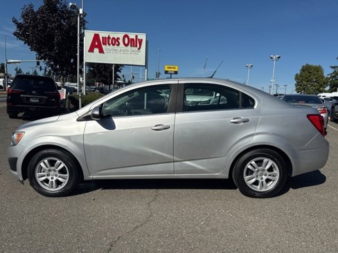 Used 2014 Chevrolet Sonic LT image 8