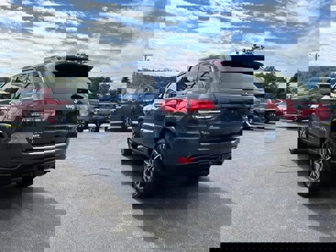 Used 2021 Jeep Grand Cherokee Limited w/ Trailer Tow Group IV image 5