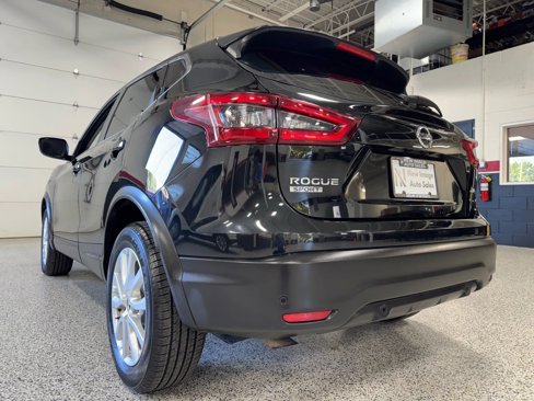 Used 2021 Nissan Rogue Sport S image 3