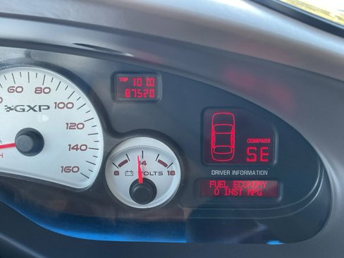 Used 2005 Pontiac Bonneville GXP image 33