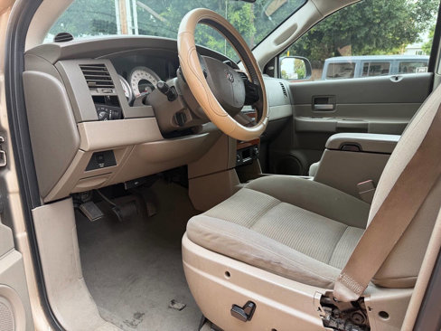 Used 2009 Dodge Durango SLT w/ Technology Group II image 9