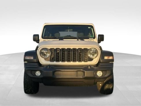 Used 2025 Jeep Wrangler Sport image 11