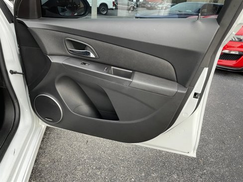 Used 2016 Chevrolet Cruze LT w/ Sun, Sound and Sport Package image 38