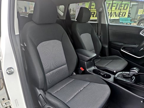 Used 2021 Kia Soul LX image 9