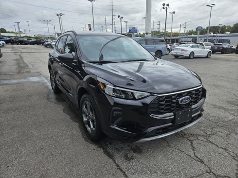 Used 2024 Ford Escape ST-Line image 8