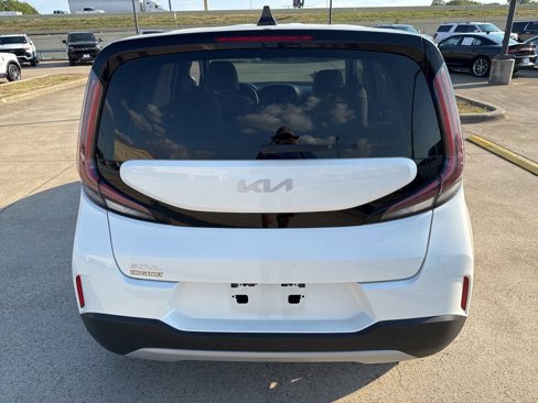 Used 2023 Kia Soul LX w/ Option Group 015 image 9