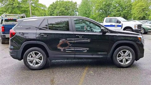 Certified 2024 GMC Terrain SLE image 8
