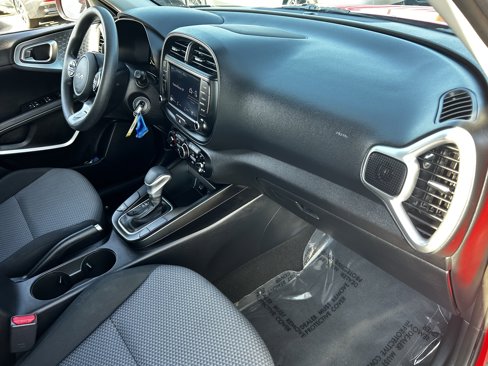 Certified 2023 Kia Soul LX w/ Option Group 015 image 11