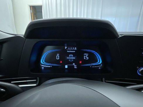 New 2025 Hyundai Elantra SE image 12