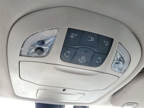 Used 2017 Chrysler Pacifica Touring-L image 27
