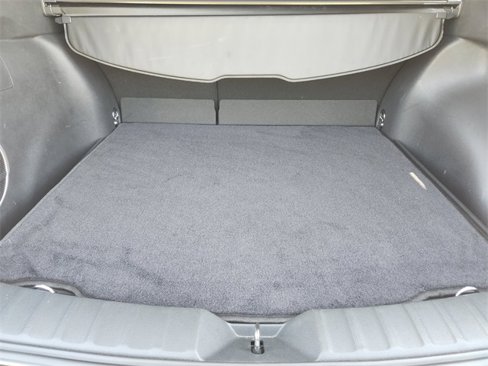 Certified 2023 Toyota Corolla Cross XLE image 32