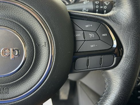Used 2020 Jeep Renegade Altitude image 24