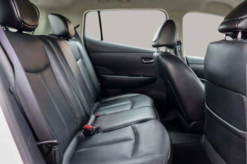 Used 2016 Nissan Leaf SL w/ Premium Package image 22