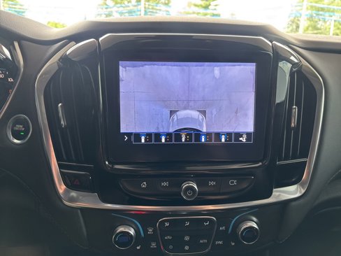 Used 2021 Chevrolet Traverse RS image 21