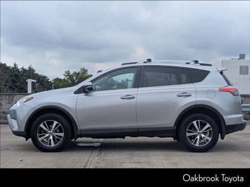 Used 2017 Toyota RAV4 XLE image 9