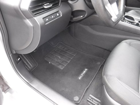 Used 2022 Nissan Altima 2.5 SV image 11