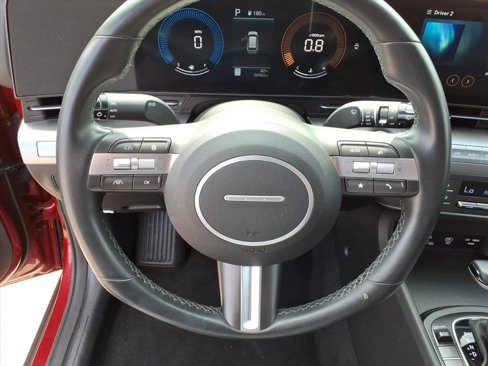 Used 2025 Hyundai Kona SEL image 11
