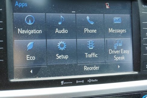 Used 2017 Toyota Highlander FWD V6 image 26
