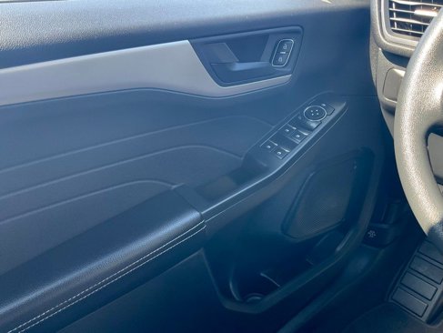 Certified 2022 Ford Escape SE w/ SE Sport Appearance Package image 60