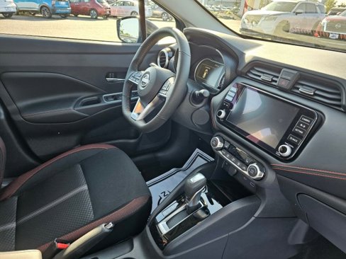 New 2025 Nissan Versa SR w/ Trunk Package image 14