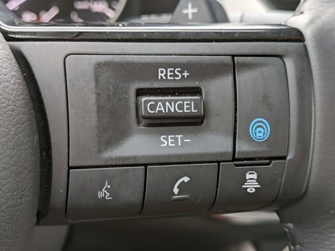 Used 2023 Nissan Rogue SL w/ SL Premium Package image 25