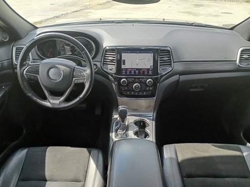 Used 2020 Jeep Grand Cherokee Altitude image 17