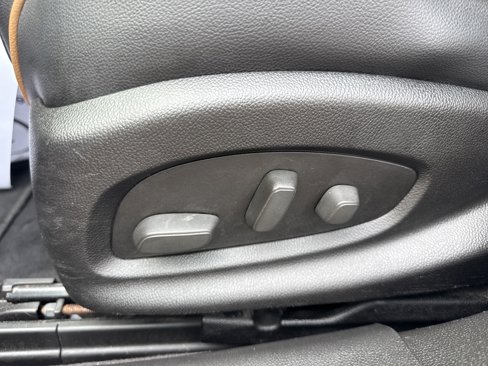 Used 2014 Chevrolet Impala LT w/ Premium Seating Package image 36