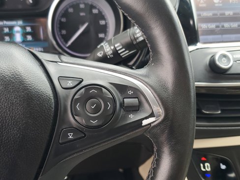 Used 2020 Buick Envision Essence image 23