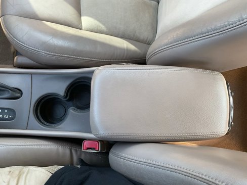 Used 2005 Pontiac Bonneville GXP image 37