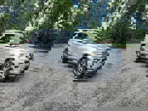 Used 2018 Ford Explorer Limited image 9