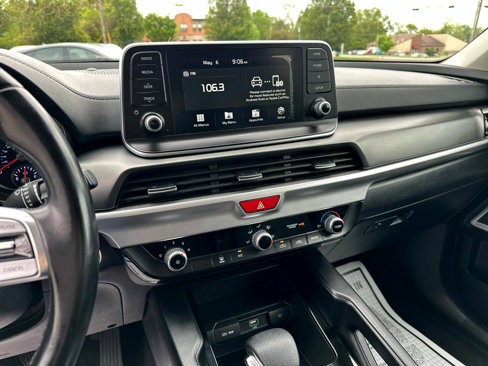 Used 2020 Kia Telluride LX image 14