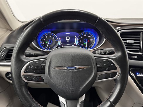 Used 2017 Chrysler Pacifica Touring-L Plus image 20