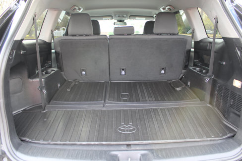 Used 2019 Toyota Highlander LE image 7