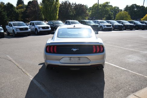 Used 2022 Ford Mustang Premium image 5