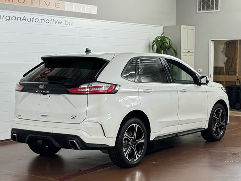 Used 2021 Ford Edge ST image 3