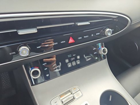 New 2026 Genesis GV70 2.5T Select image 10