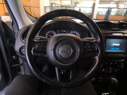 Used 2018 Jeep Renegade Altitude image 13
