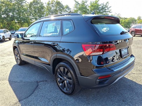 Used 2023 Volkswagen Taos S image 4