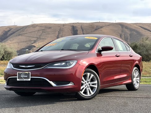 Used 2016 Chrysler 200 Limited image 1
