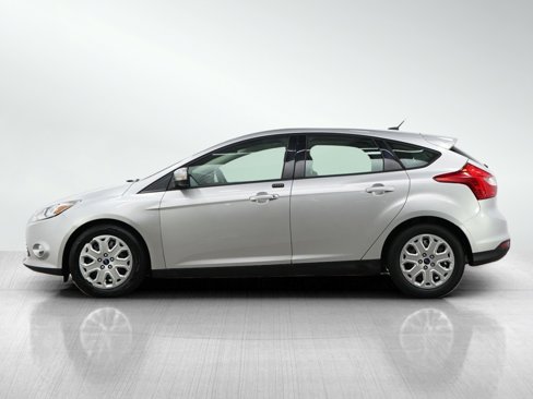 Used 2012 Ford Focus SE image 2