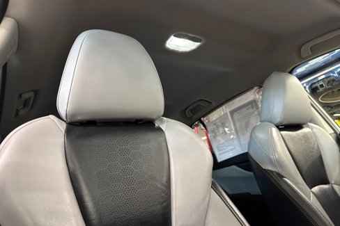 Used 2019 Subaru Crosstrek 2.0i Limited w/ Popular Package #3 image 17