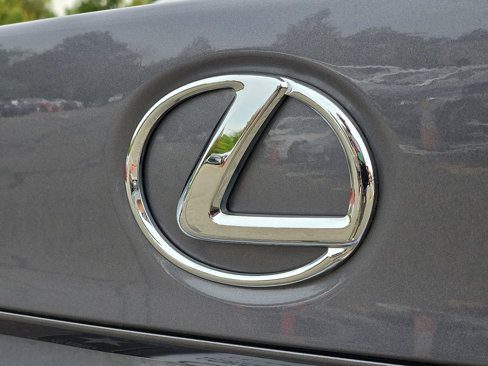 Used 2015 Lexus IS 350 AWD image 30