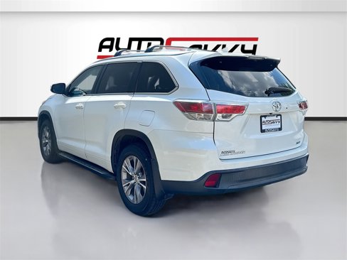 Used 2015 Toyota Highlander XLE image 5