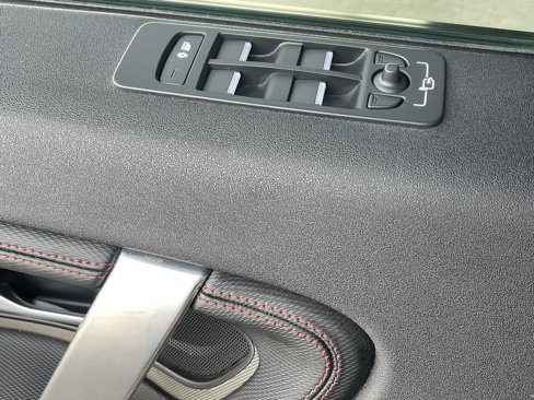 Used 2020 Land Rover Discovery Sport SE R-Dynamic image 24