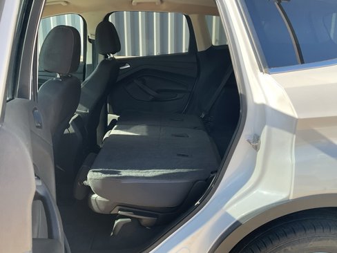 Used 2015 Ford Escape SE image 15