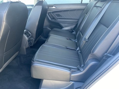 Certified 2022 Volkswagen Tiguan SE image 22