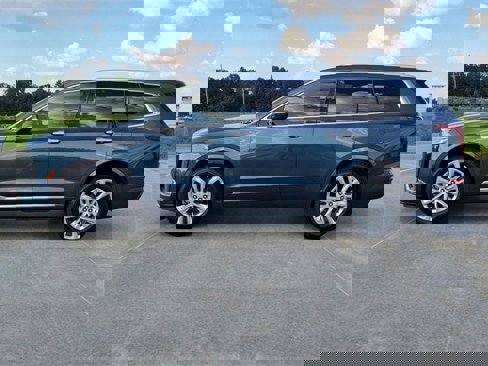 Used 2020 Cadillac XT6 Premium Luxury image 3