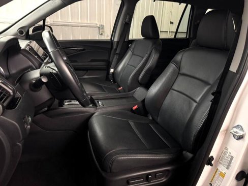 Used 2021 Honda Pilot Touring image 5