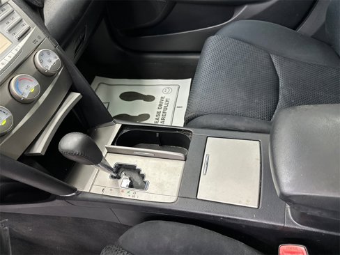 Used 2010 Toyota Camry image 28