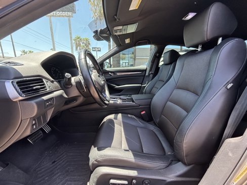 Used 2019 Honda Accord Sport image 8
